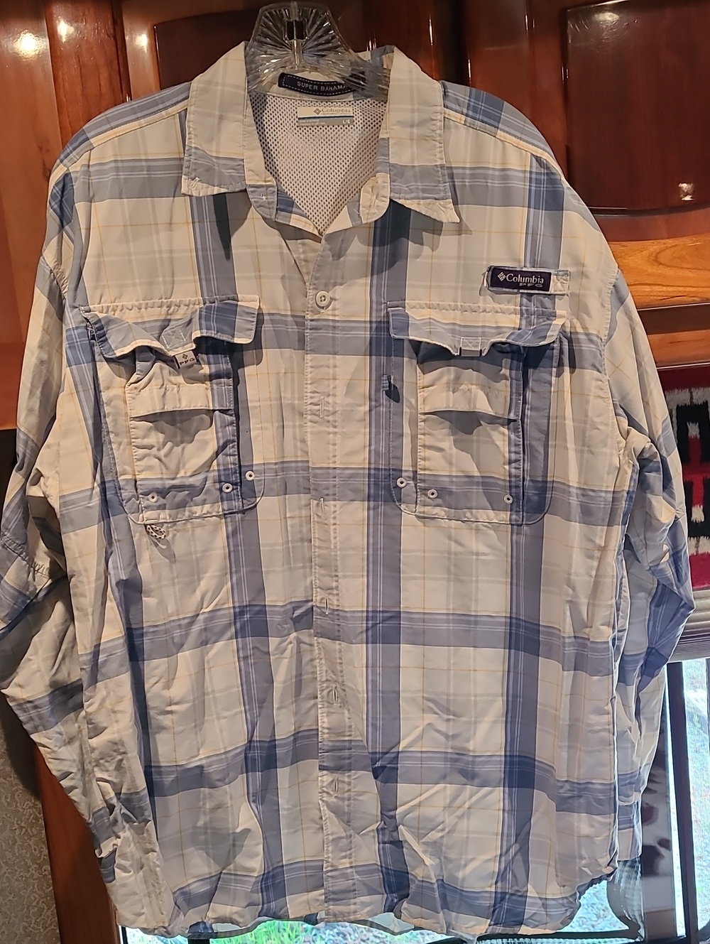 Columbia Super Bahama Omni Shade PFG Men’s Light Blue & White Plaid Shirt Jacket